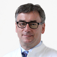 Dr. Markus Temes, Oberarzt der Klinik für Orthopädie und Traumatologie