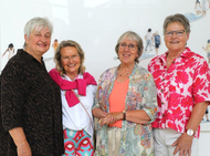 Das Team der Ehrenamtlichen: Lidia Hayduk, Marie-Luise Schweppe-Hartenauer, Edith Schmeken und Agnes Descher.
